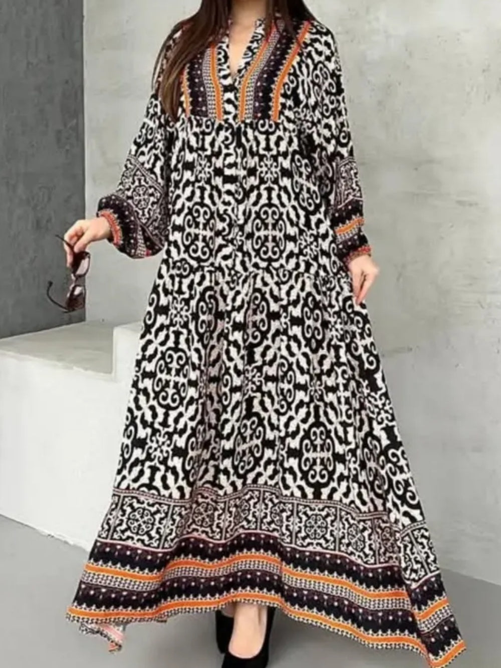 Contrast color V-neck long sleeve printed dress